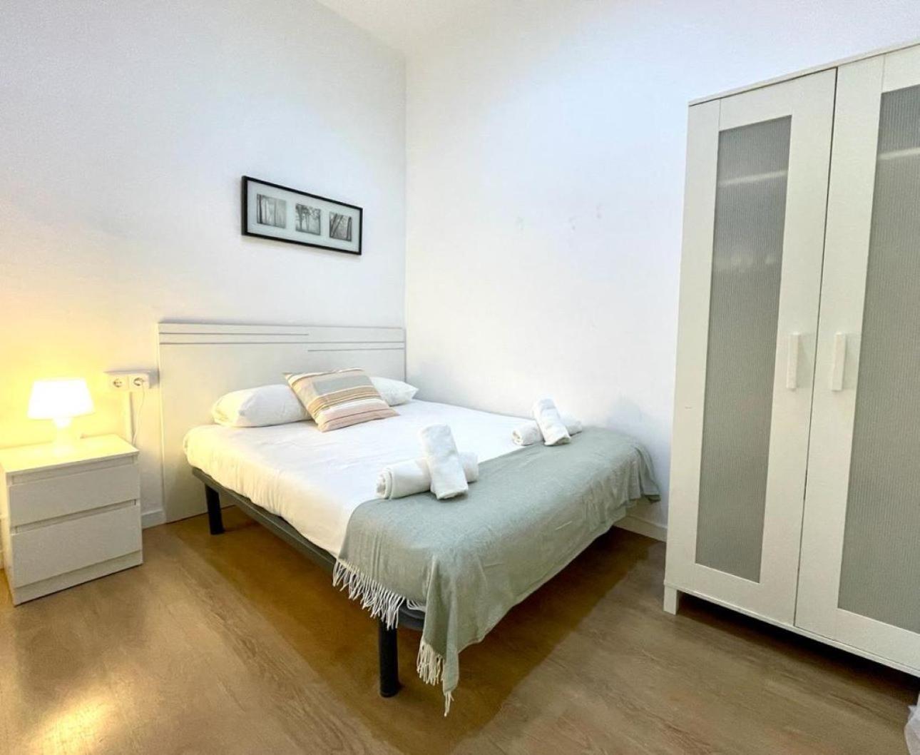 Suites4days Sagrada Familia Apartment Barcelona Bagian luar foto