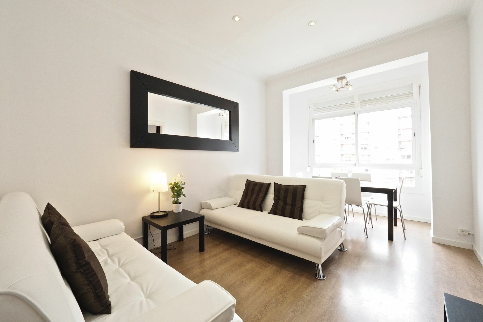Suites4days Sagrada Familia Apartment Barcelona Bagian luar foto