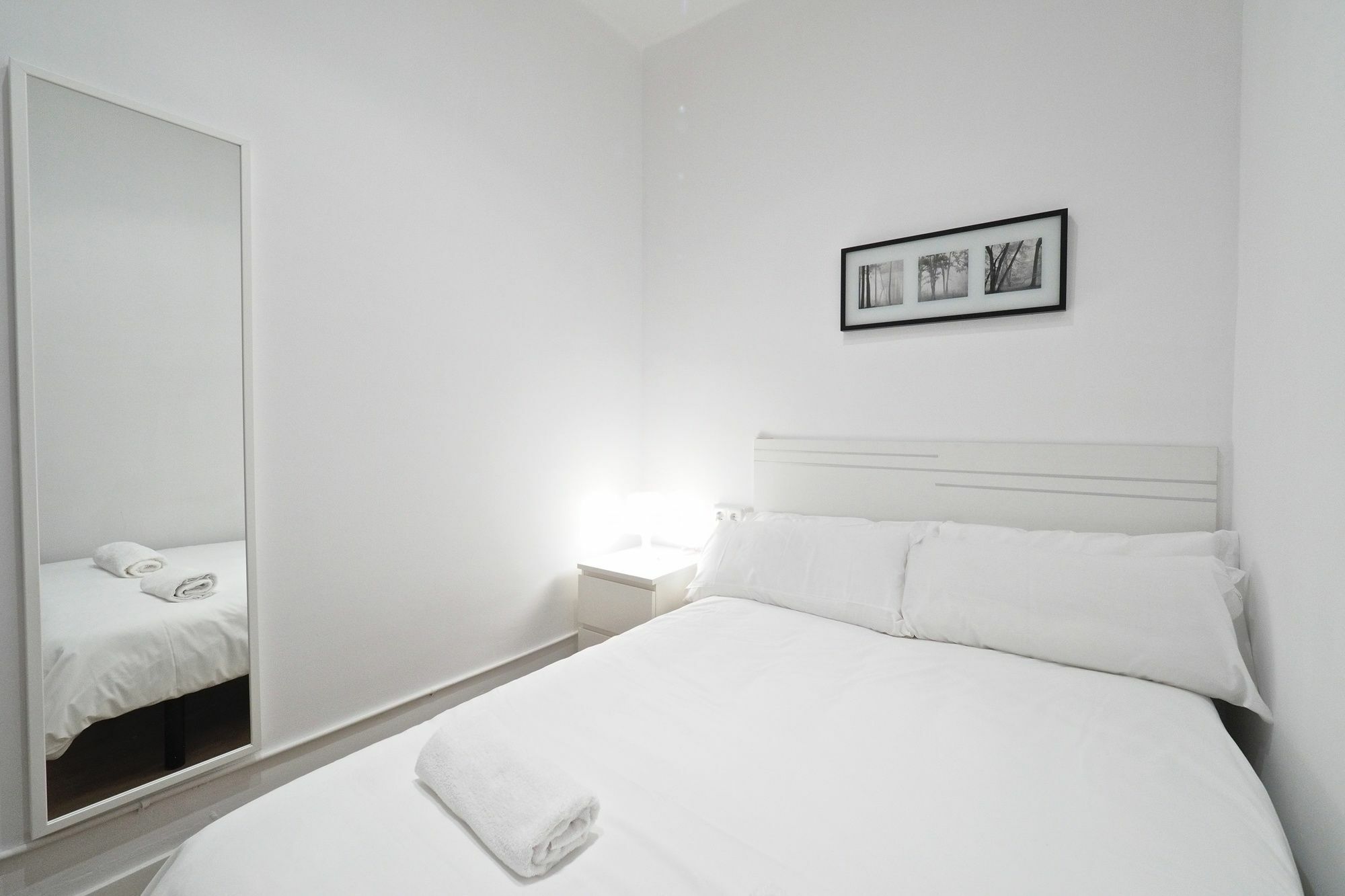 Suites4days Sagrada Familia Apartment Barcelona Bagian luar foto